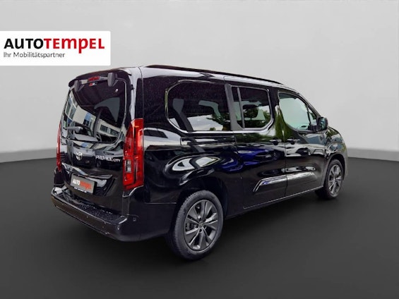 Vehicle image 14 Vehicle image 14