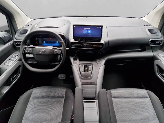 Vehicle image 5 Vehicle image 5