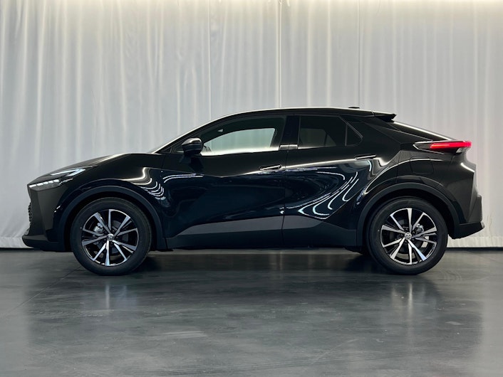 Vehicle image TOYOTA C-HR