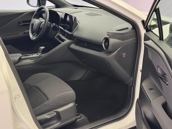 Vehicle image 7 Vehicle image 7