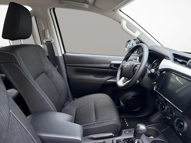 Toyota Hilux Double Cab.-Pick-up 2.4 D-4D 150 Comfort