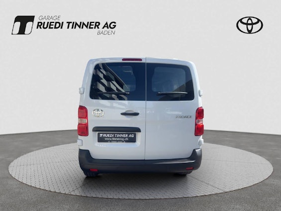 Vehicle image 4 Vehicle image 4