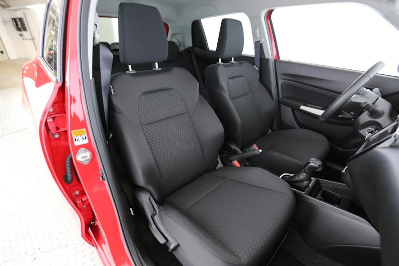 Vehicle image SUZUKI SWIFT