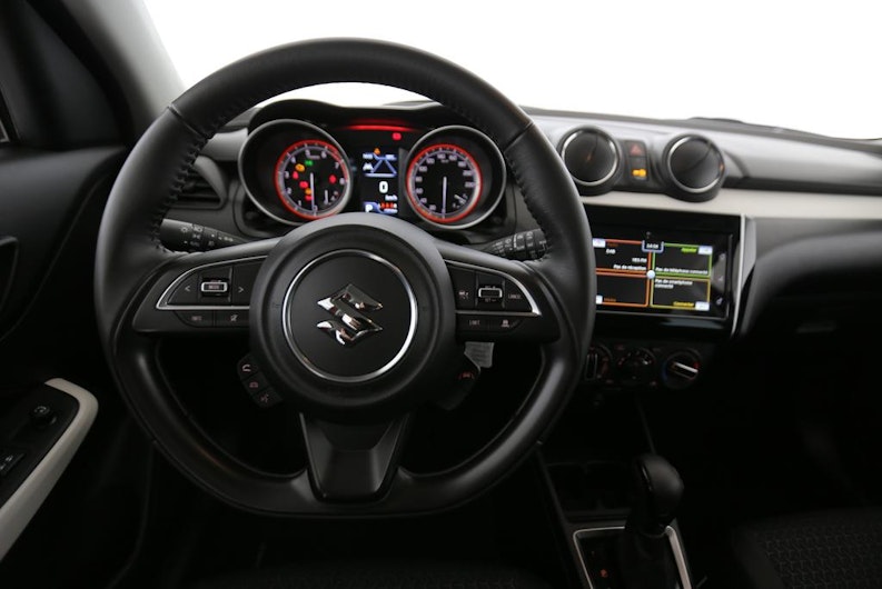 Vehicle image SUZUKI SWIFT