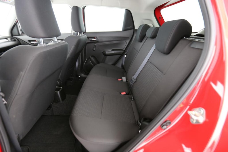 Vehicle image SUZUKI SWIFT