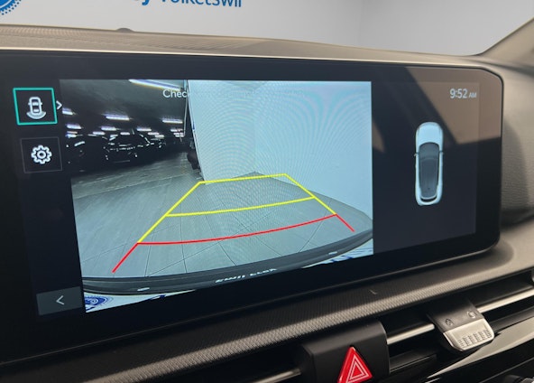 Vehicle image 9 Vehicle image 9