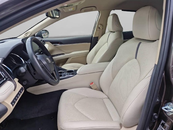 Vehicle image 3 Vehicle image 3