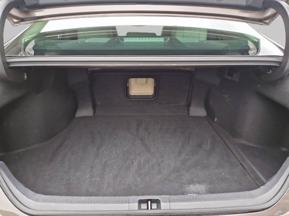 Vehicle image 8 Vehicle image 8