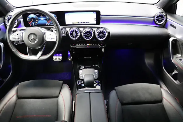 Mercedes-Benz A 180 AMG Line