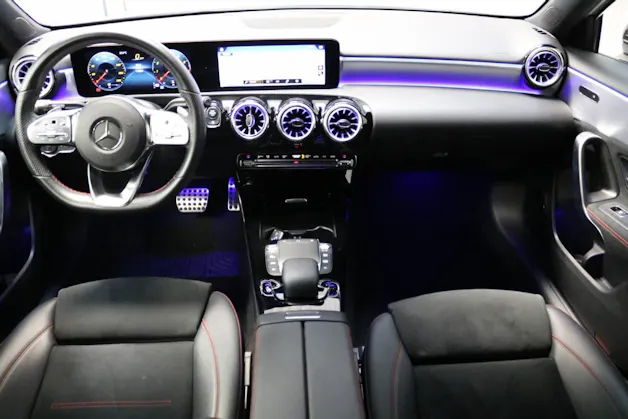 Mercedes-Benz A 180 AMG Line
