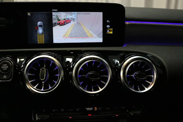 Mercedes-Benz A 180 AMG Line