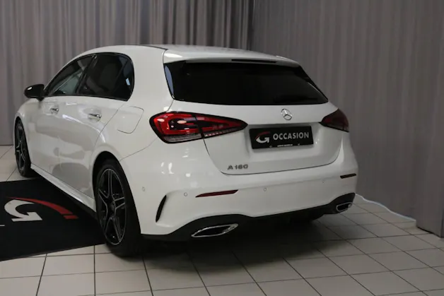 Mercedes-Benz A 180 AMG Line