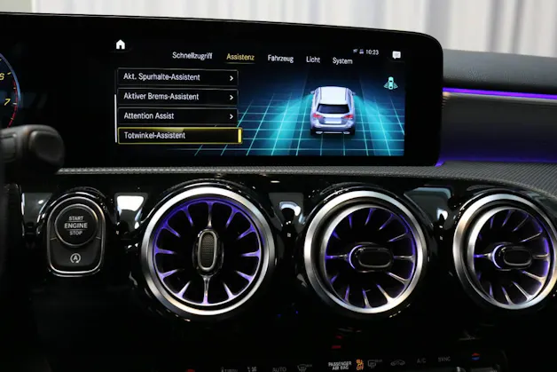 Mercedes-Benz A 180 AMG Line
