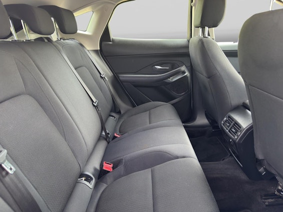 Vehicle image 14 Vehicle image 14