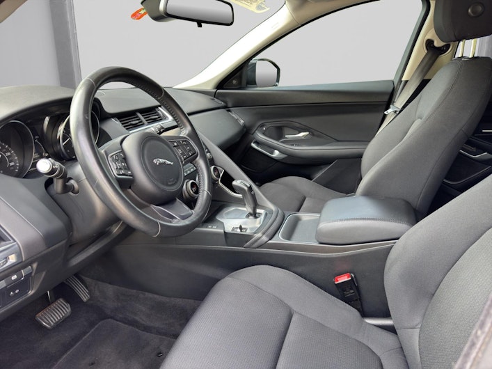 Vehicle image JAGUAR E-PACE