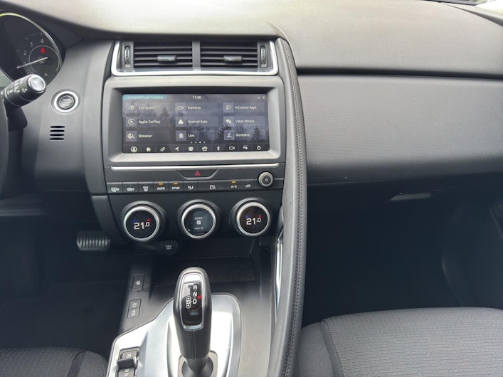 Vehicle image JAGUAR E-PACE