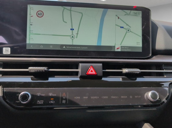 Vehicle image 13 Vehicle image 13