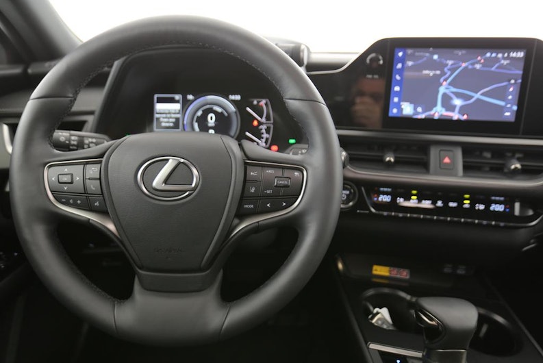Vehicle image LEXUS UX