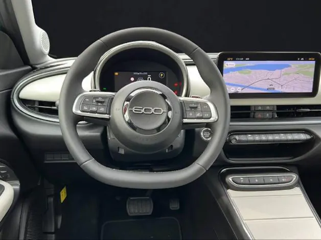 Rover Fiat 600 1.2 Hybrid 145 La Prima