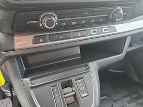 Vehicle image OPEL Vivaro-e Cargo 50kWh