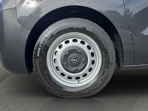 Vehicle image OPEL Vivaro-e Cargo 50kWh