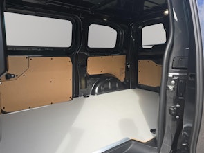 Vehicle image OPEL Vivaro-e Cargo 50kWh