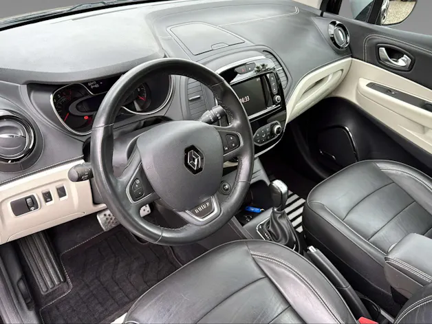 Renault Captur 1.3 TCe Initiale EDC S/S