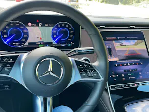Mercedes-Benz EQE 350+