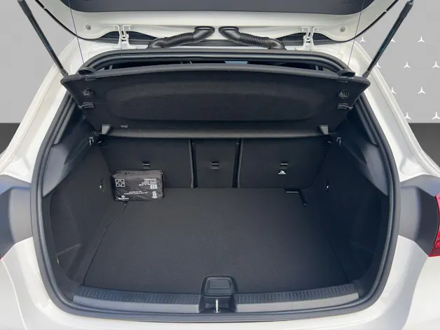 Mercedes-Benz A 180 7G-DCT