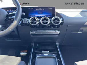 Mercedes-Benz GLA 220d 4Matic 8G-DCT