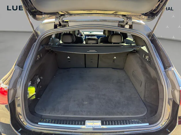 MERCEDES-BENZ E 220 d T 9G-Tronic