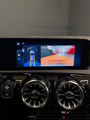 Mercedes-Benz CLA 250 4M - SB - AMG / DISTRONIC / Rückfahrkamera / Memory / Multibeam LED