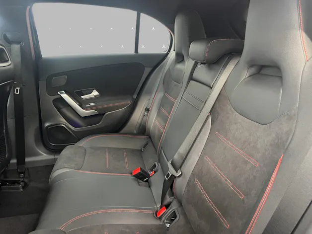 Mercedes-Benz A 220 4Matic 8G-DCT