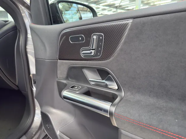 Mercedes-Benz B 200 7G-DCT