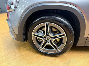 Mercedes-Benz GLB 220 d 4M - AMG / DISTRONIC / Rückfahrkamera / AHK / Memory