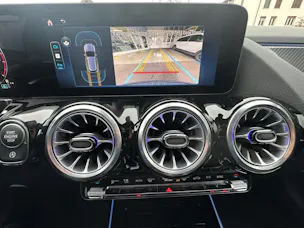 Mercedes-Benz GLA 180 7G-DCT