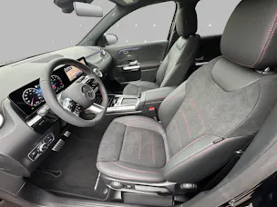 Mercedes-Benz GLA 180 7G-DCT