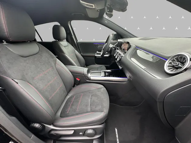 Mercedes-Benz GLA 180 7G-DCT
