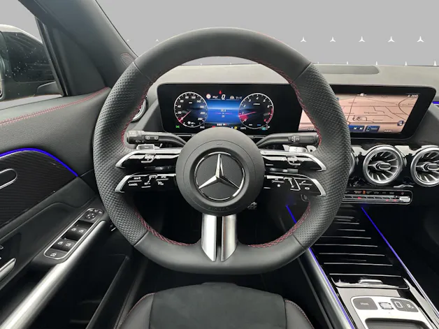 Mercedes-Benz GLA 180 7G-DCT