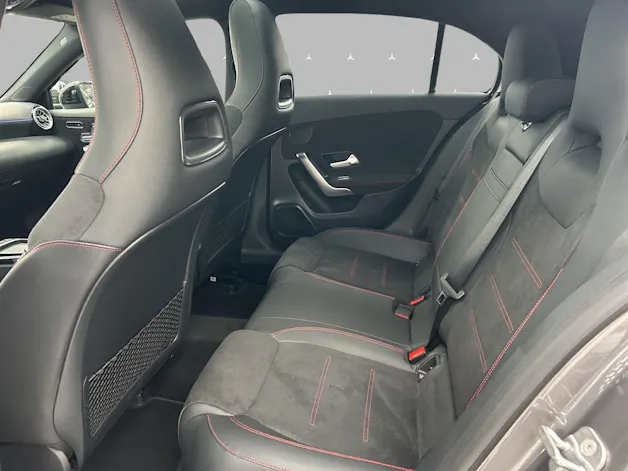 Mercedes-Benz A 220 4Matic 8G-DCT