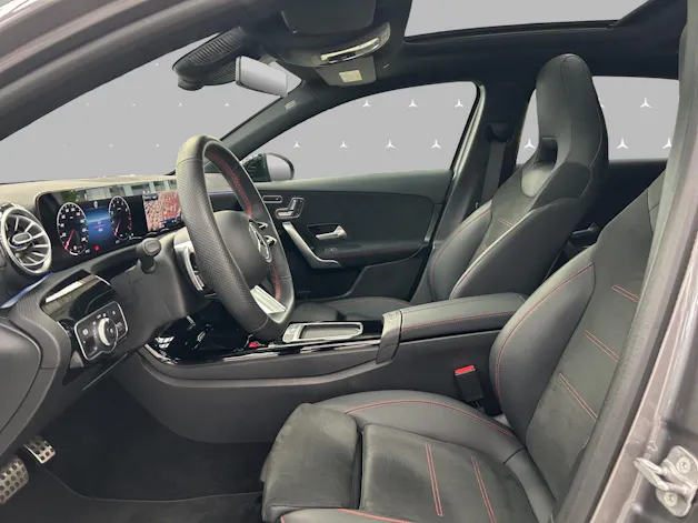 Mercedes-Benz A 220 4Matic 8G-DCT