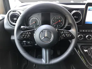 Mercedes-Benz T-Klasse 180D Style Automat