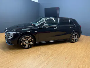 Mercedes-Benz A 250 e EQ Star / DISTRONIC / 360 Grad Kamera / Multibeam LED / Spiegel-Paket