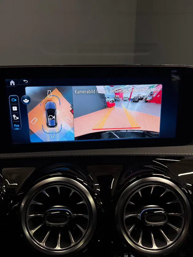 Mercedes-Benz A 250 e EQ Star / DISTRONIC / 360 Grad Kamera / Multibeam LED / Spiegel-Paket