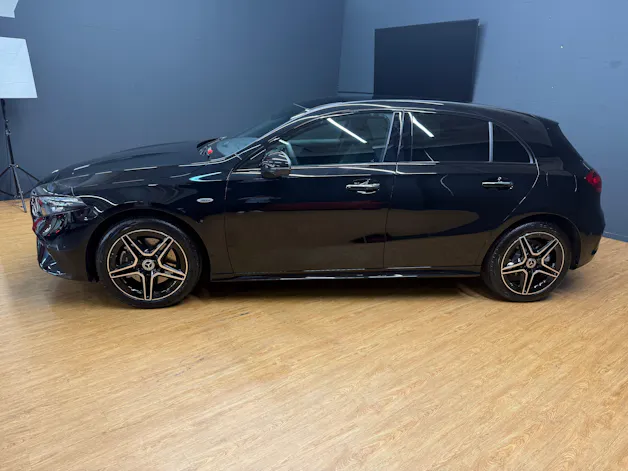 Mercedes-Benz A 250 e EQ Star / DISTRONIC / 360 Grad Kamera / Multibeam LED / Spiegel-Paket