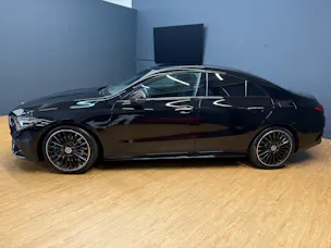 Mercedes-Benz CLA 200 - AMG / DISTRONIC / 360 Grad Kamera / AHK / Spiegel-Paket