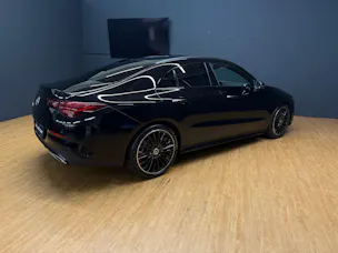 Mercedes-Benz CLA 200 - AMG / DISTRONIC / 360 Grad Kamera / AHK / Spiegel-Paket