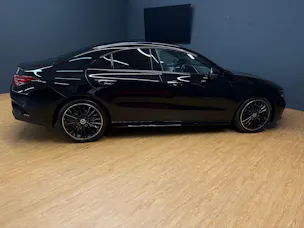 Mercedes-Benz CLA 200 - AMG / DISTRONIC / 360 Grad Kamera / AHK / Spiegel-Paket