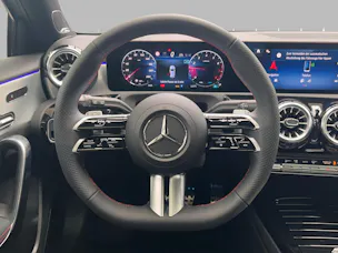 Mercedes-Benz A 200 7G-DCT
