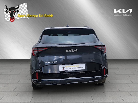 Vehicle image 4 Vehicle image 4